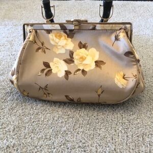 Womens banana republic floral purse